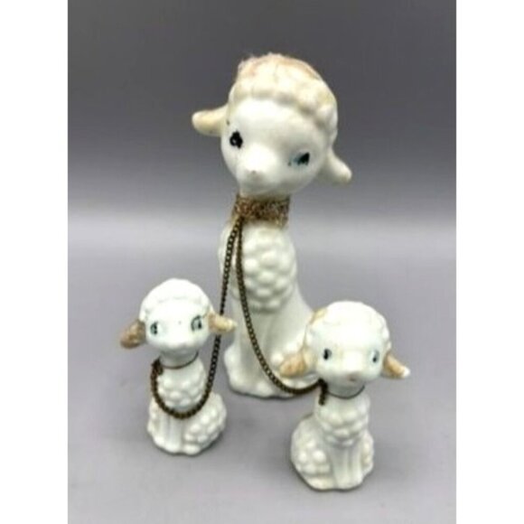 Vtg Ceramic Poodle Dog Figurines Chain Leash‎ Mom & 2 Puppies - Picture 1 of 7